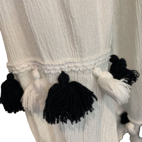 White Blouse with blue & white tassels, scoop neck, quarter length sleeve Lrg - Picture 2 of 6